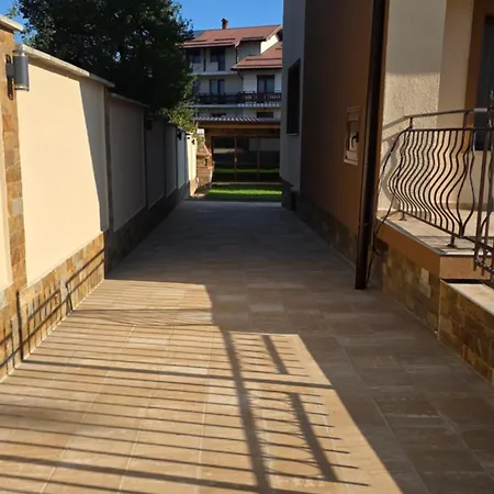 Gogemi ゲストハウス バンスコ